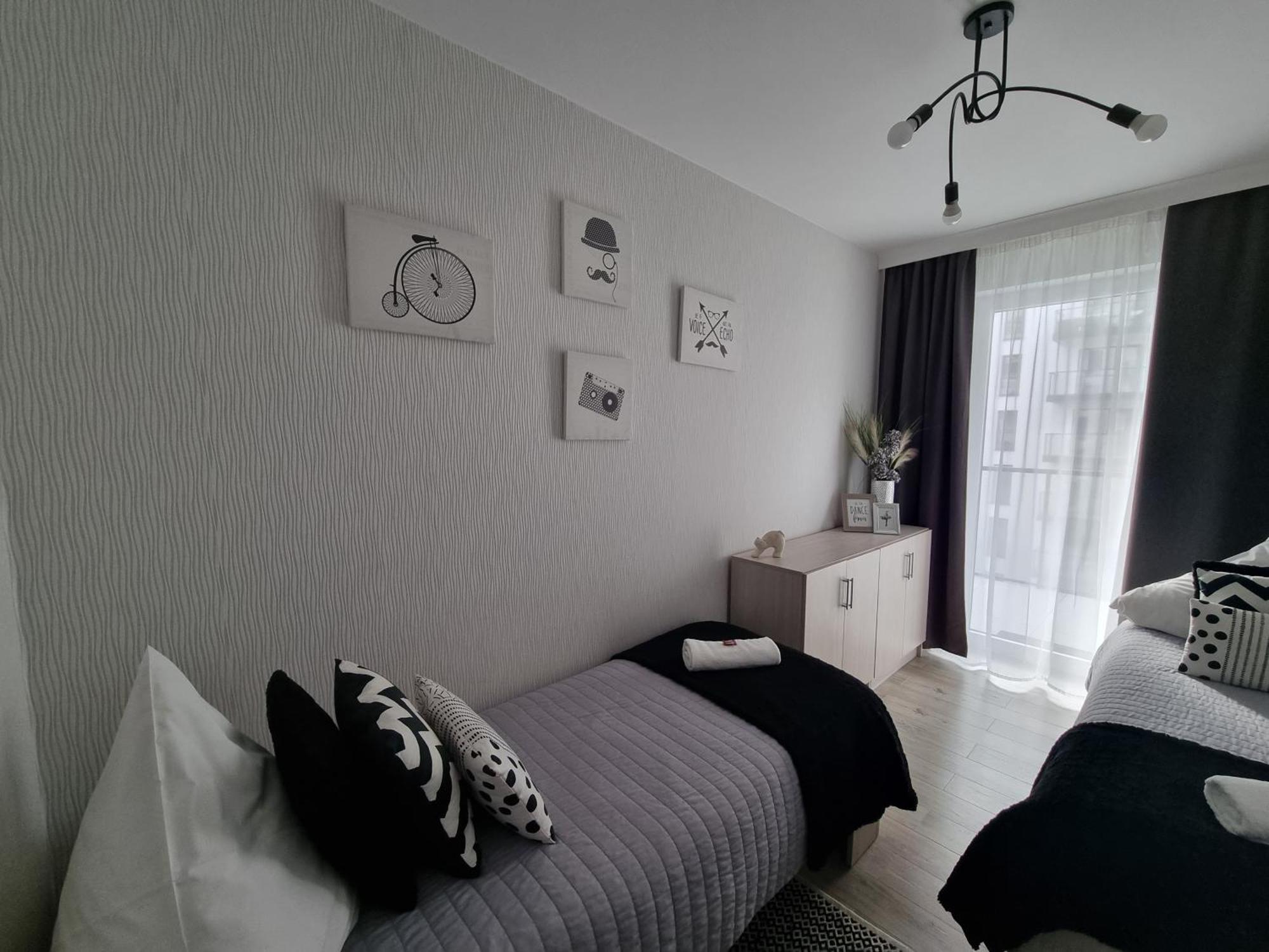 Q Apart Gold-Trzy Pokoje, Manufaktura, Klimatyzacja I Garaz Gratis, Tv Max, Fv, Gwarancja Zadowolenia Łódź Exteriör bild