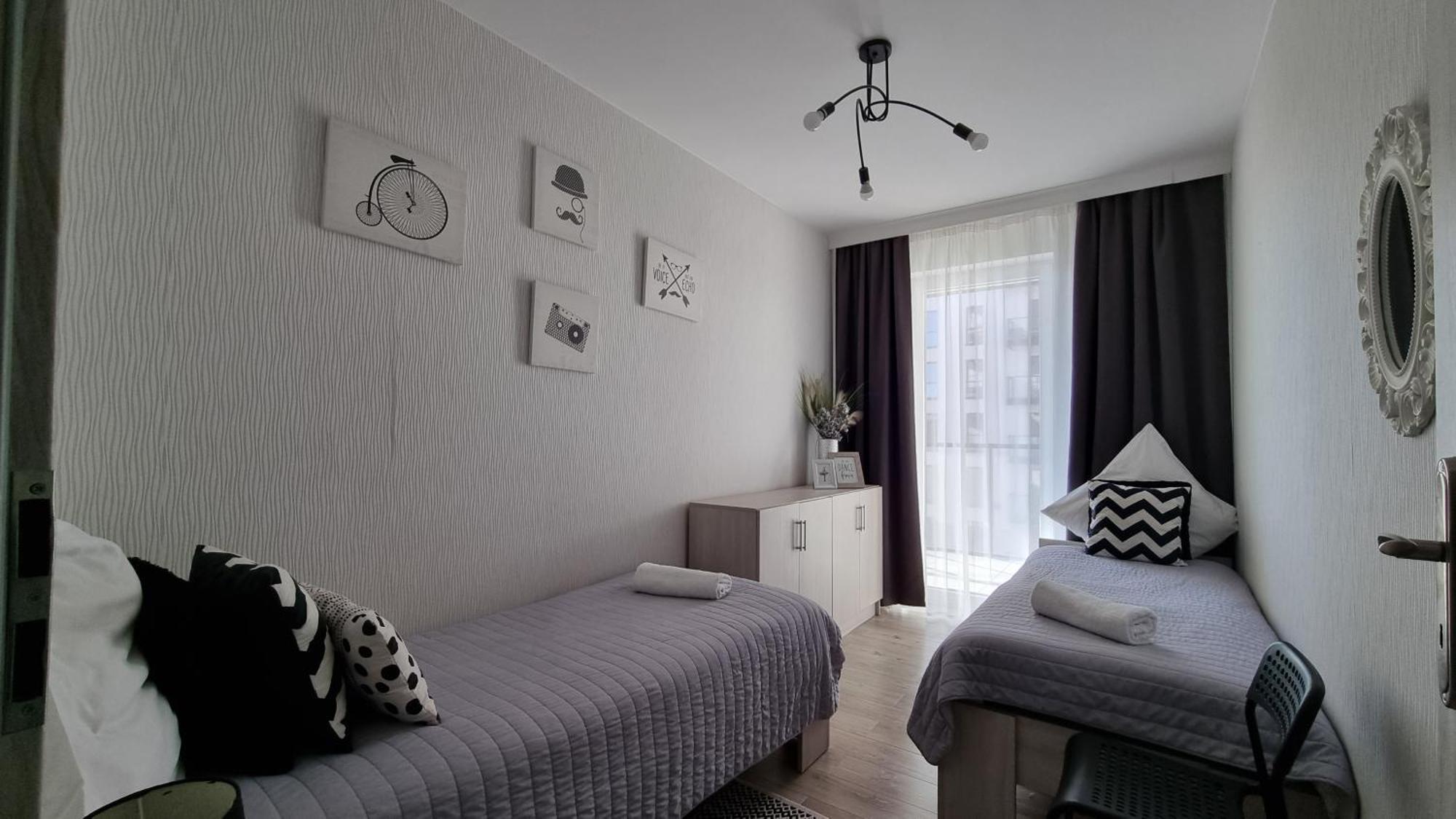 Q Apart Gold-Trzy Pokoje, Manufaktura, Klimatyzacja I Garaz Gratis, Tv Max, Fv, Gwarancja Zadowolenia Łódź Exteriör bild