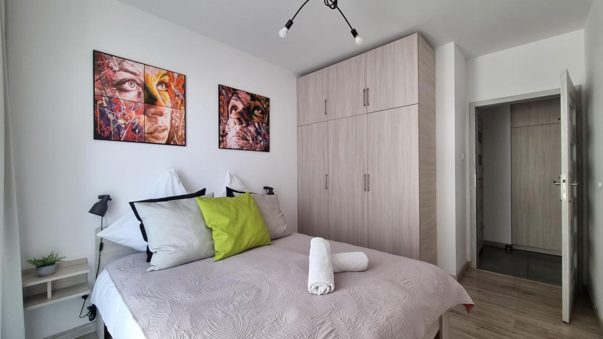 Q Apart Gold-Trzy Pokoje, Manufaktura, Klimatyzacja I Garaz Gratis, Tv Max, Fv, Gwarancja Zadowolenia Łódź Exteriör bild