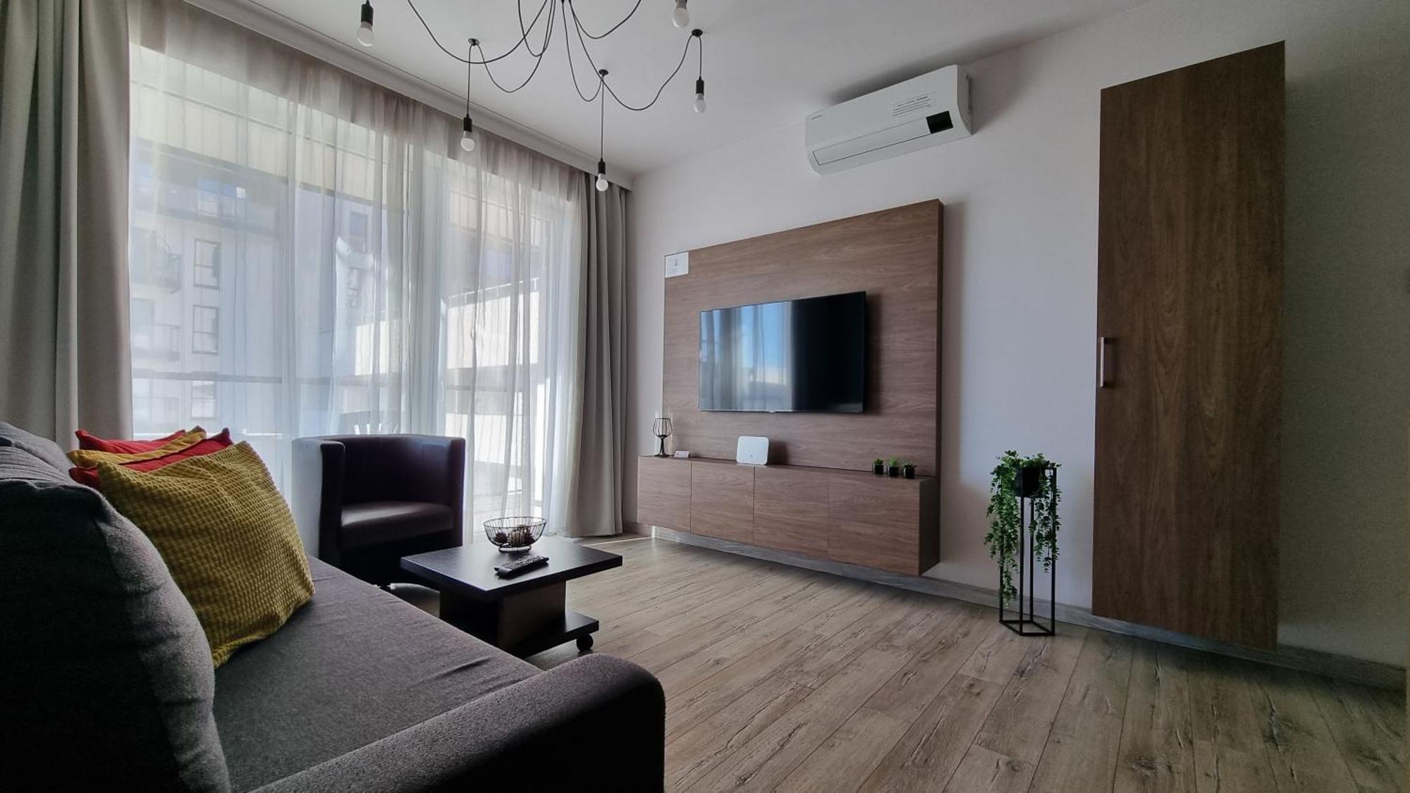 Q Apart Gold-Trzy Pokoje, Manufaktura, Klimatyzacja I Garaz Gratis, Tv Max, Fv, Gwarancja Zadowolenia Łódź Exteriör bild